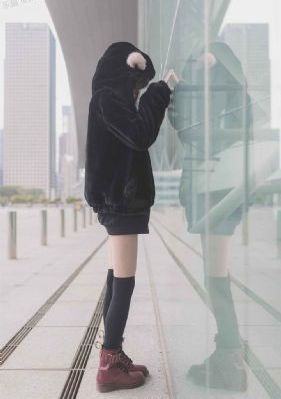 年轻的老师伦理_HD电影免费在线